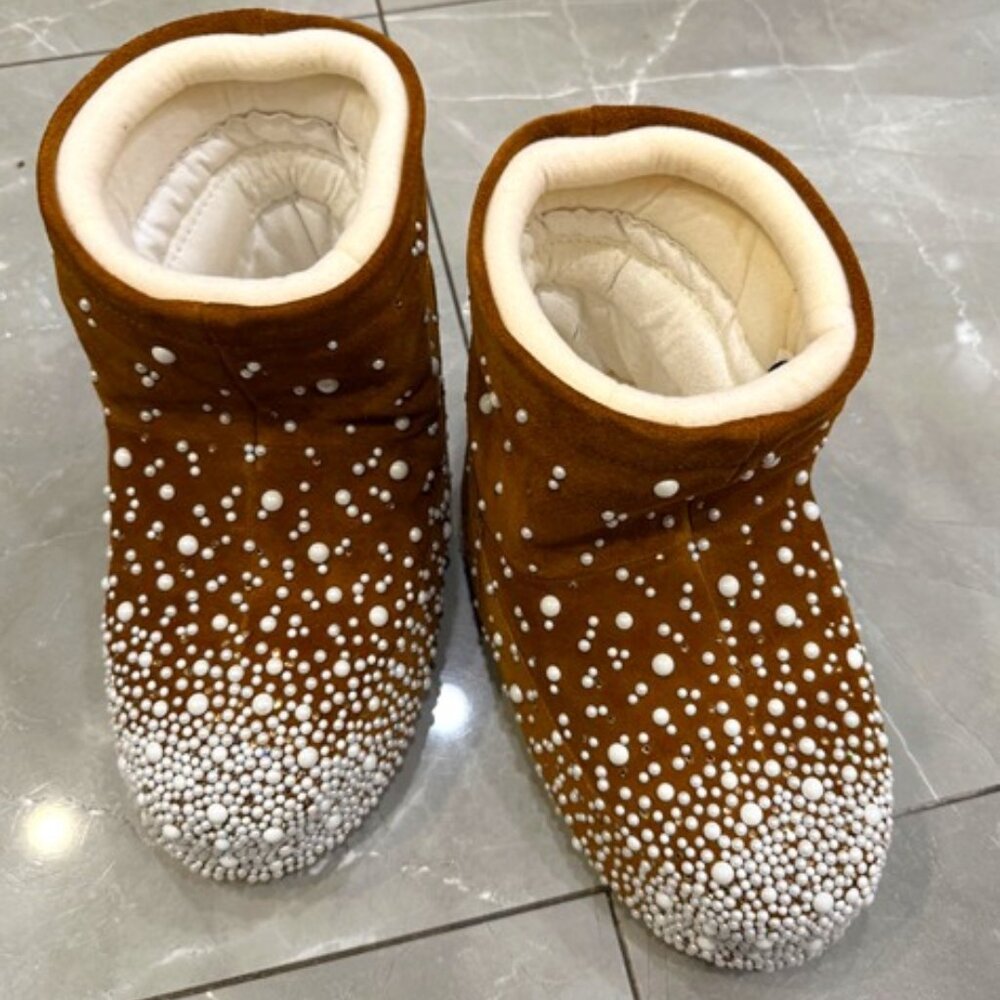 MOON BOOT FLAKES x Mattias Gollin